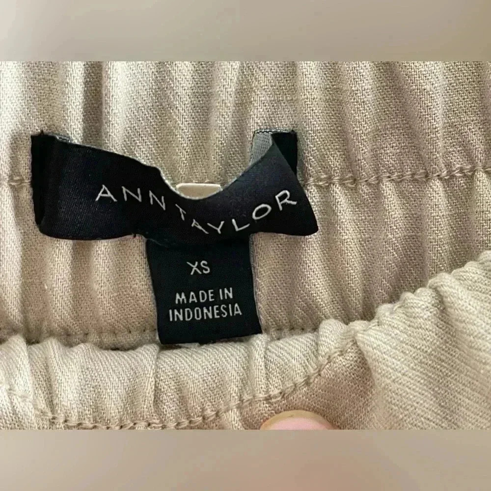 Ann Taylor Wide Leg pants - Picture 4 of 11